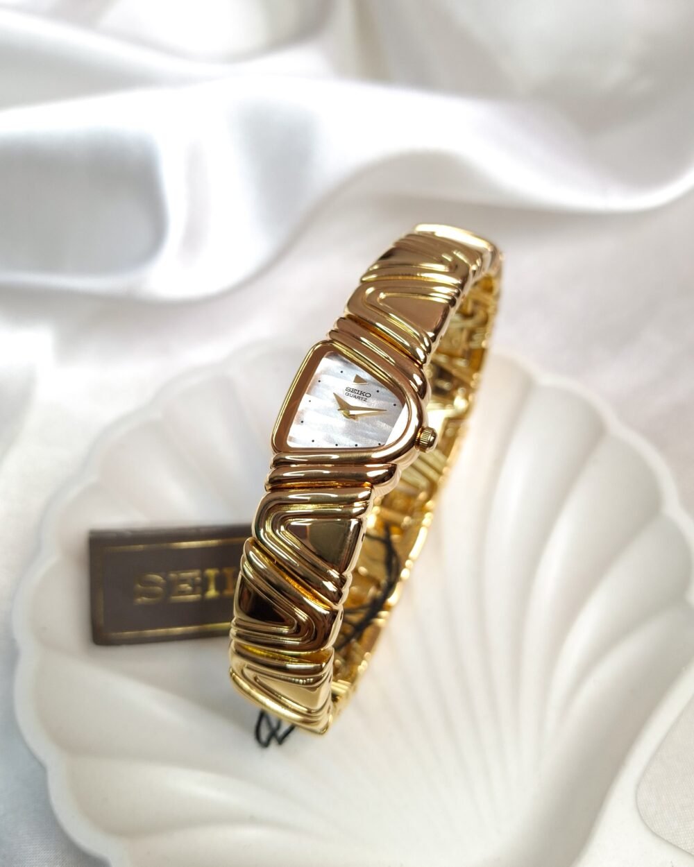 Seiko Half Moon Piano Gold