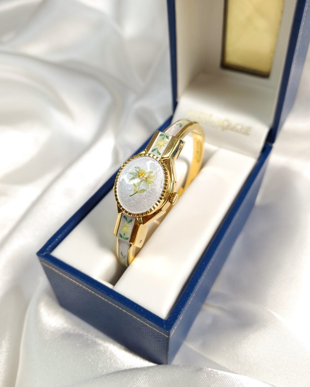 Andre Mouche White Gold Edelweiss