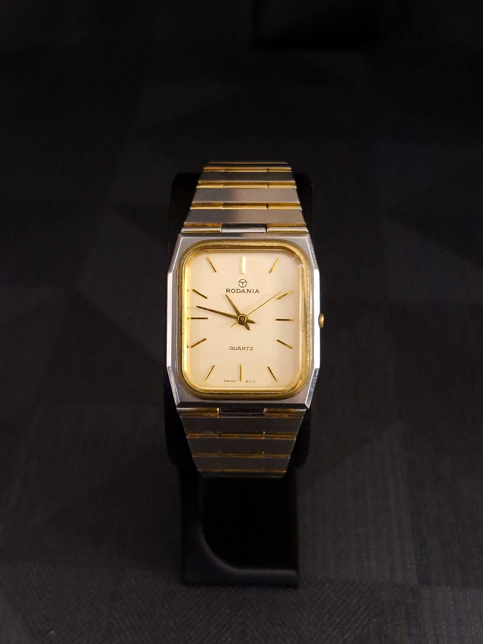 Rodania Neo Rectangle Watch