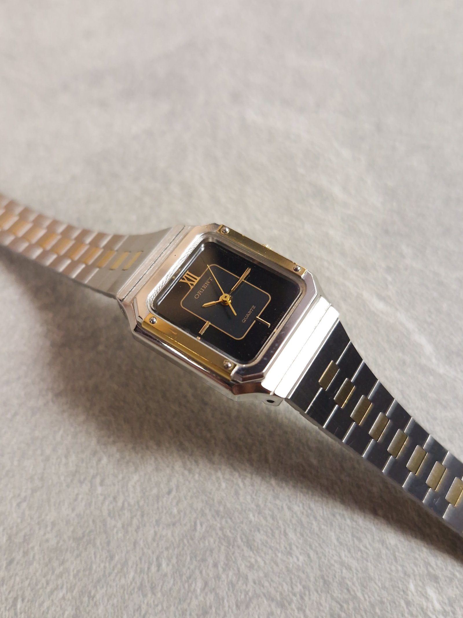 Orient Rectangle Two Tone Lady