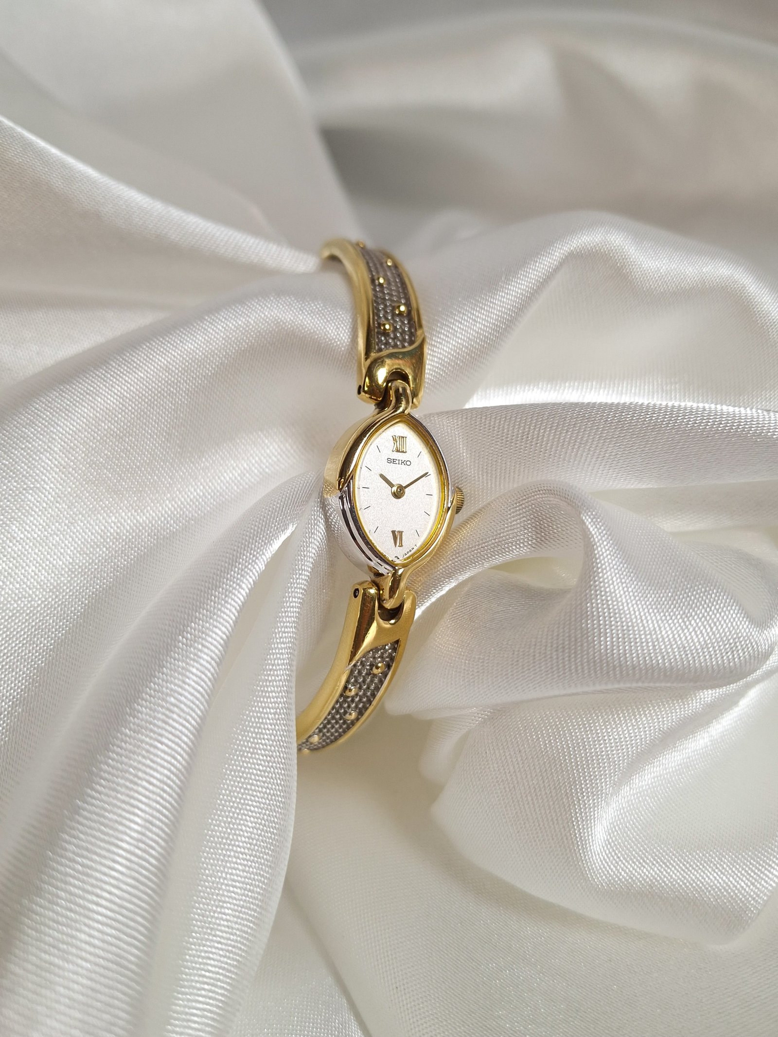 Seiko Gold Mesh Bangle