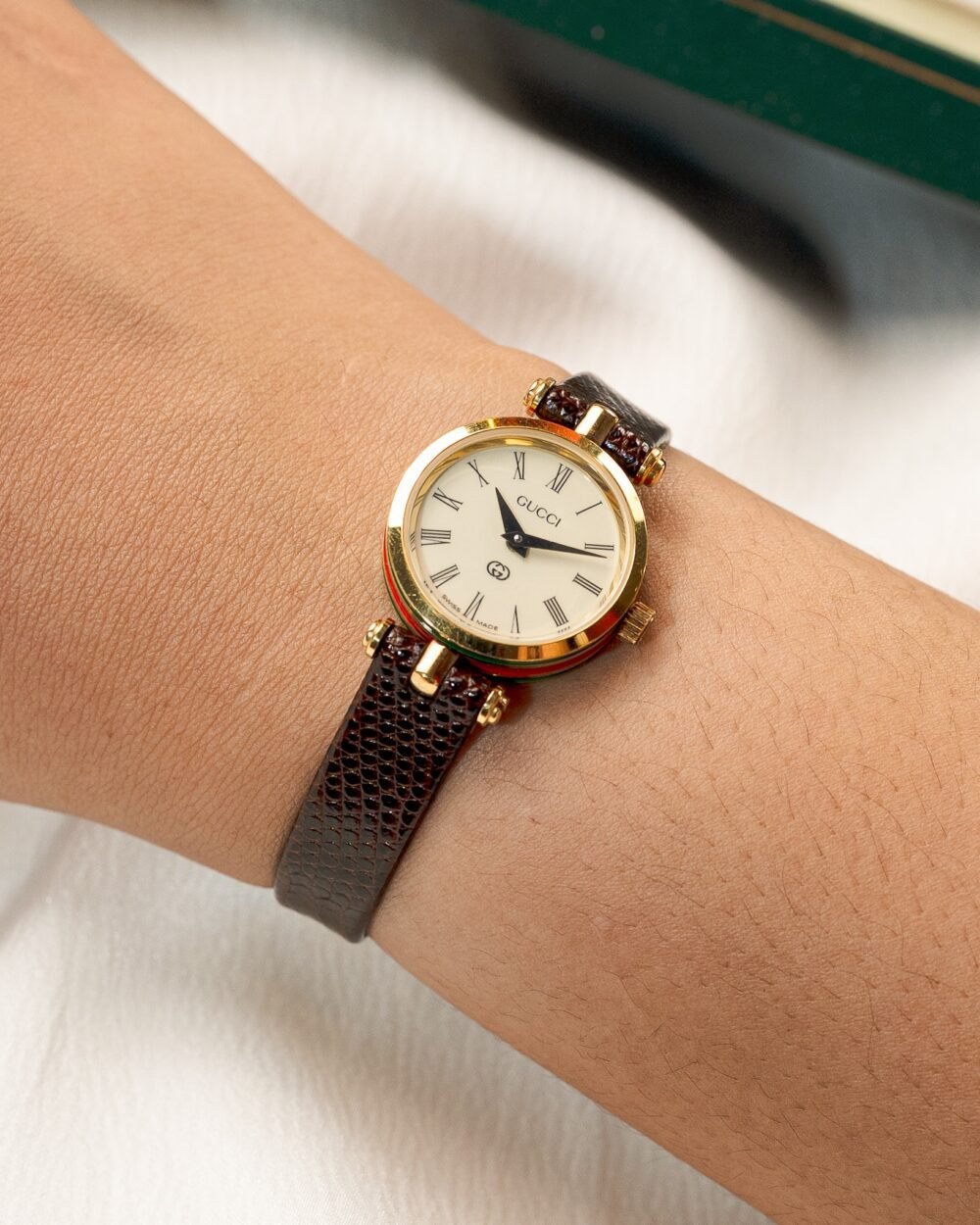 Gucci Sherry Line Round Classic Ladies Watch