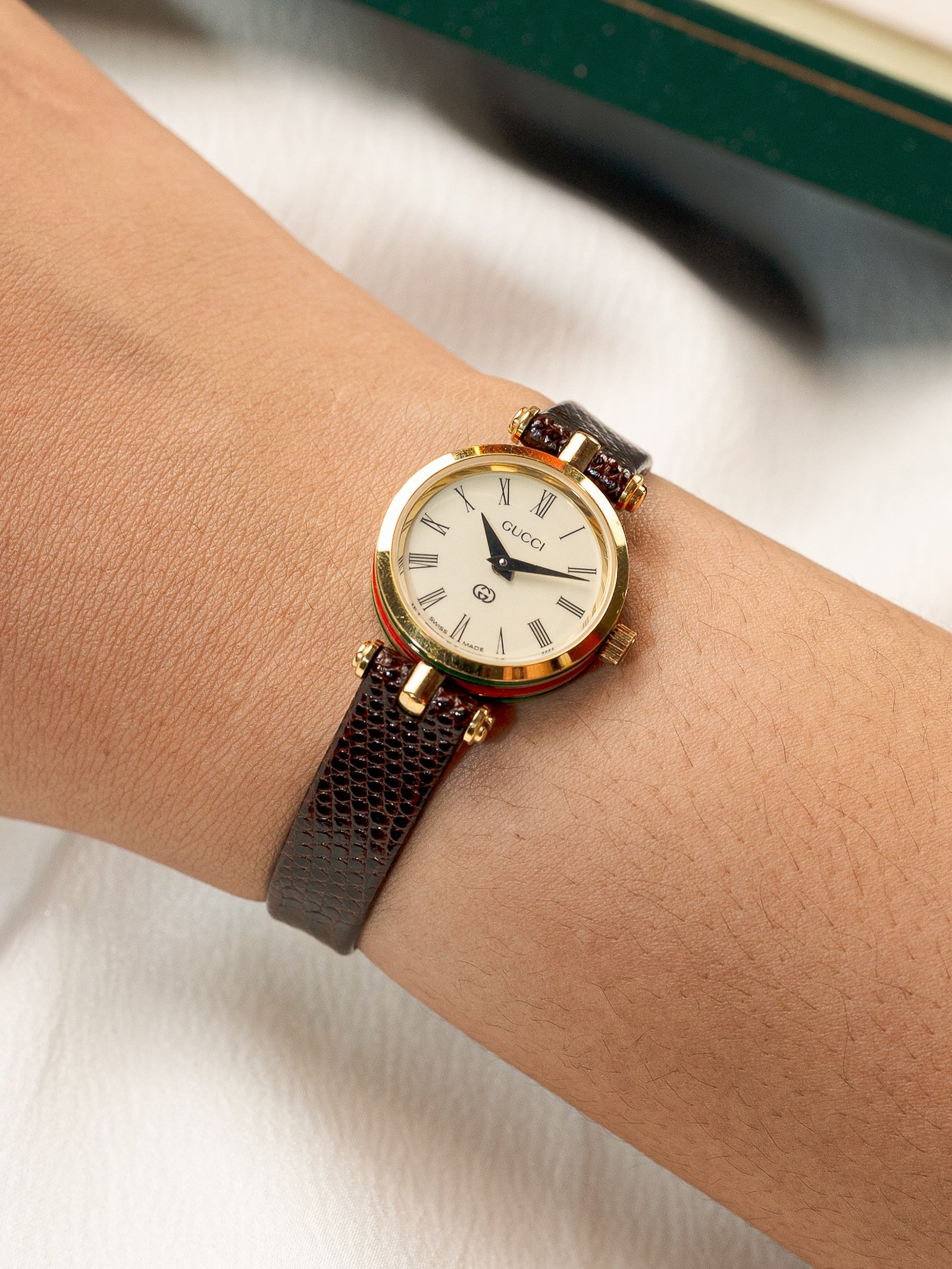 Gucci Sherry Line Round Classic Ladies Watch